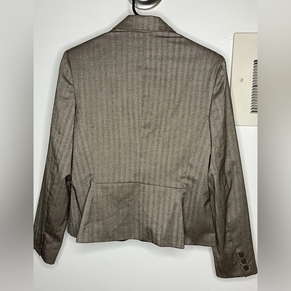 Rena Rowan Taupe Striped Blazer size 12, stretch - Picture 5 of 6